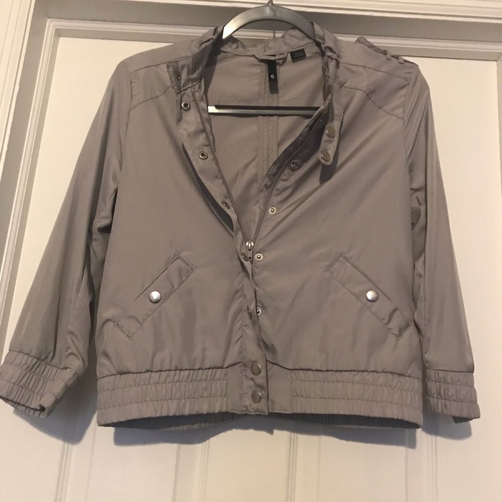 H&M grey and black zip-up